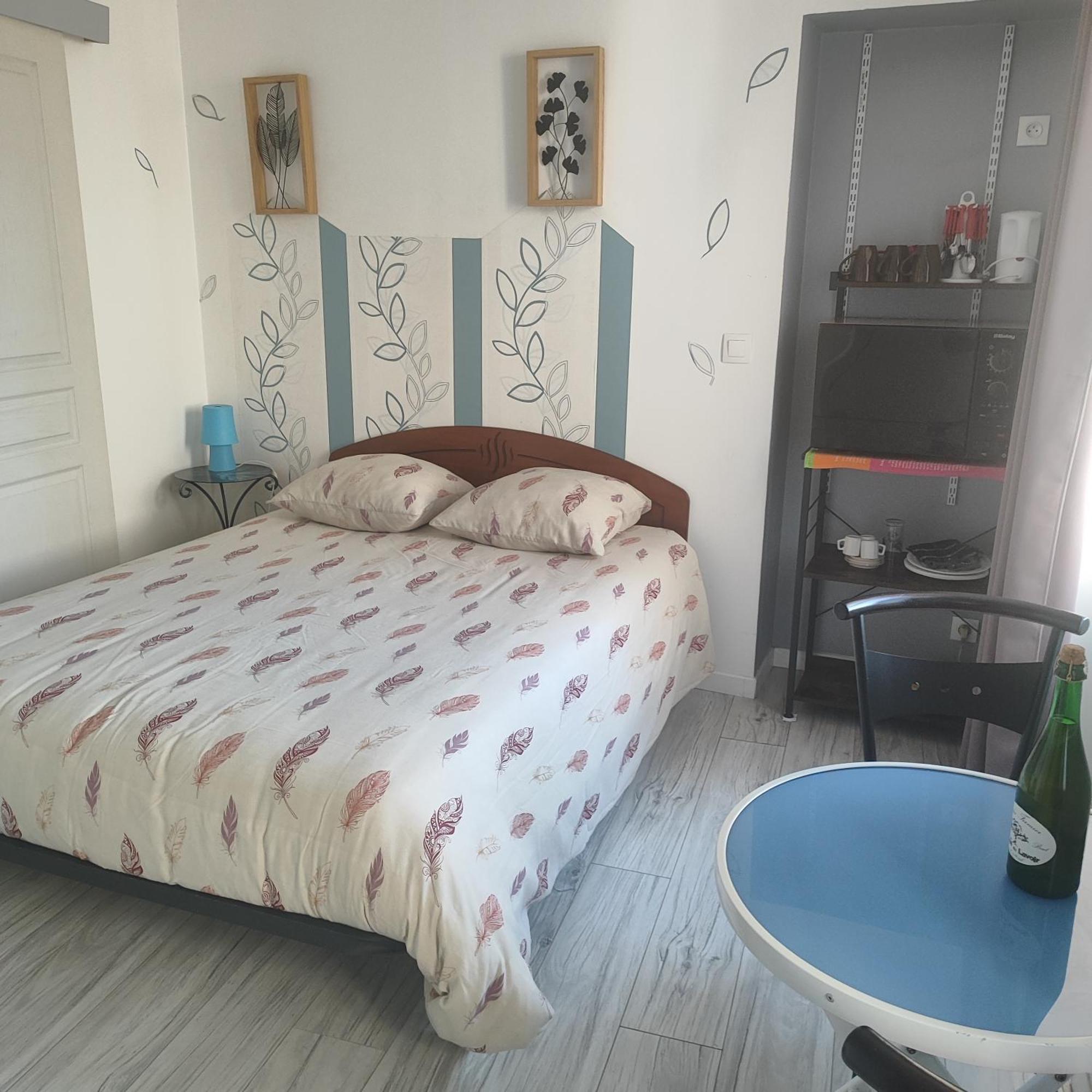 Chambre Pour 2 Personnes A Formigny Rdc Zewnętrze zdjęcie